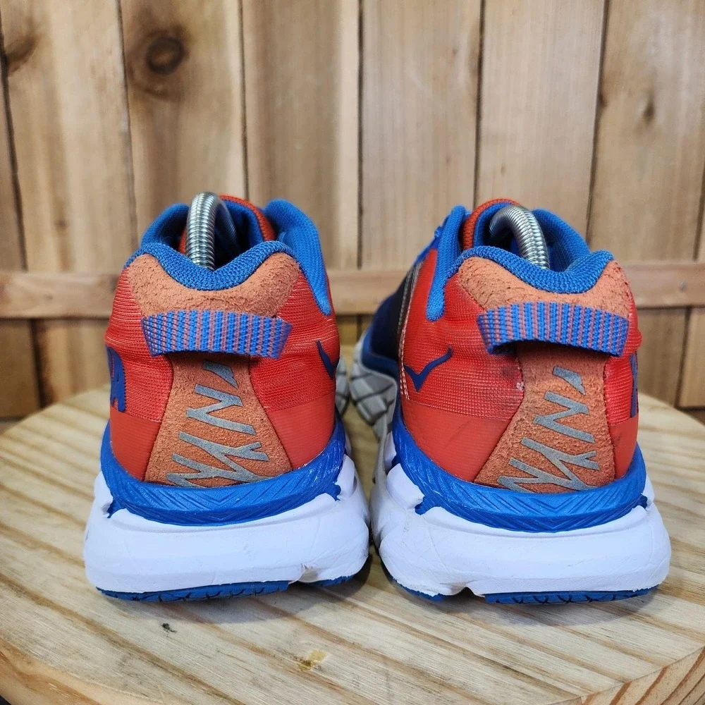 Hoka One One hoka one